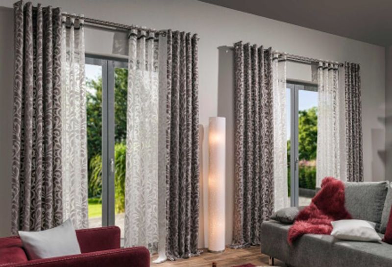 נכנסים לדירה חדשה? כך תבחרו וילון לולאות בד שמתאים לחלל